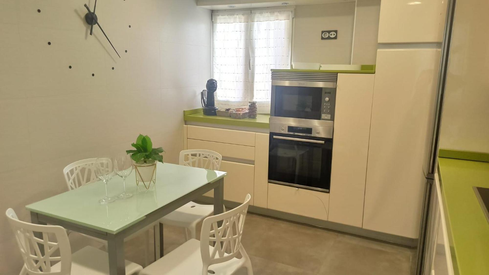 Ohana, Apartamento-Parking Privado Gratis-Centrico-Wifi-Ascensor-Sin Cuestas-82M2 Bermeo Bagian luar foto